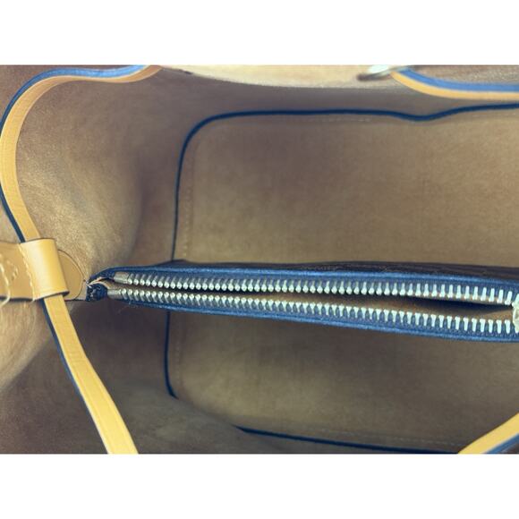 Louis Vuitton Damier Ebene Néonoé MM Shoulder Bag with Gold Hardware - Picture 14 of 16